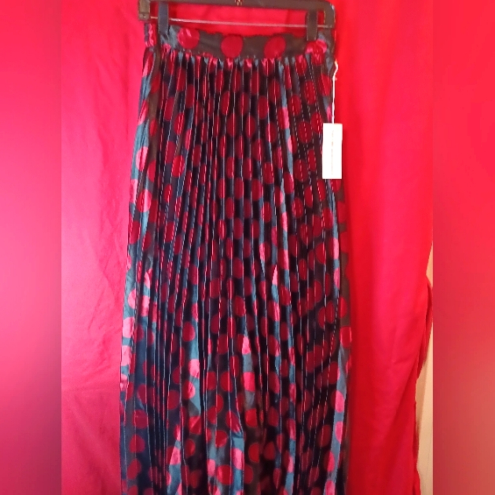 Pleaded evening skirt pleated evening skirt polka dot black and red plastic wais